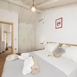 Stephania Villa
