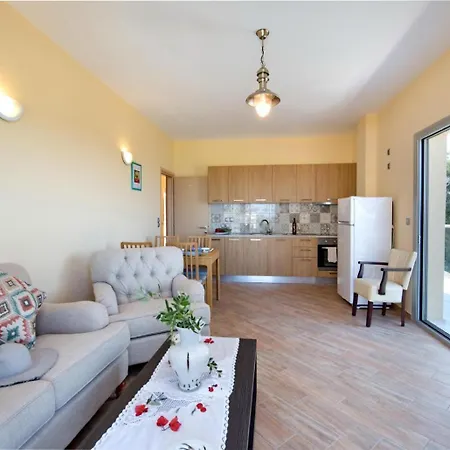 Stephania Villa Gaios