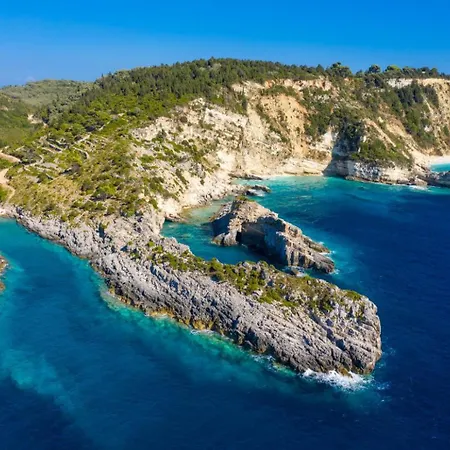 Stephania Vila Gaios